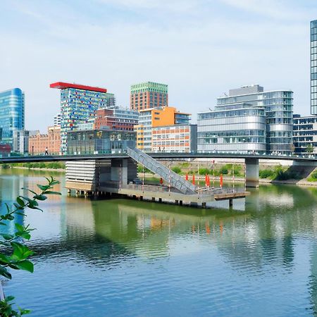 Innside By Melia Duesseldorf Seestern Екстериор снимка
