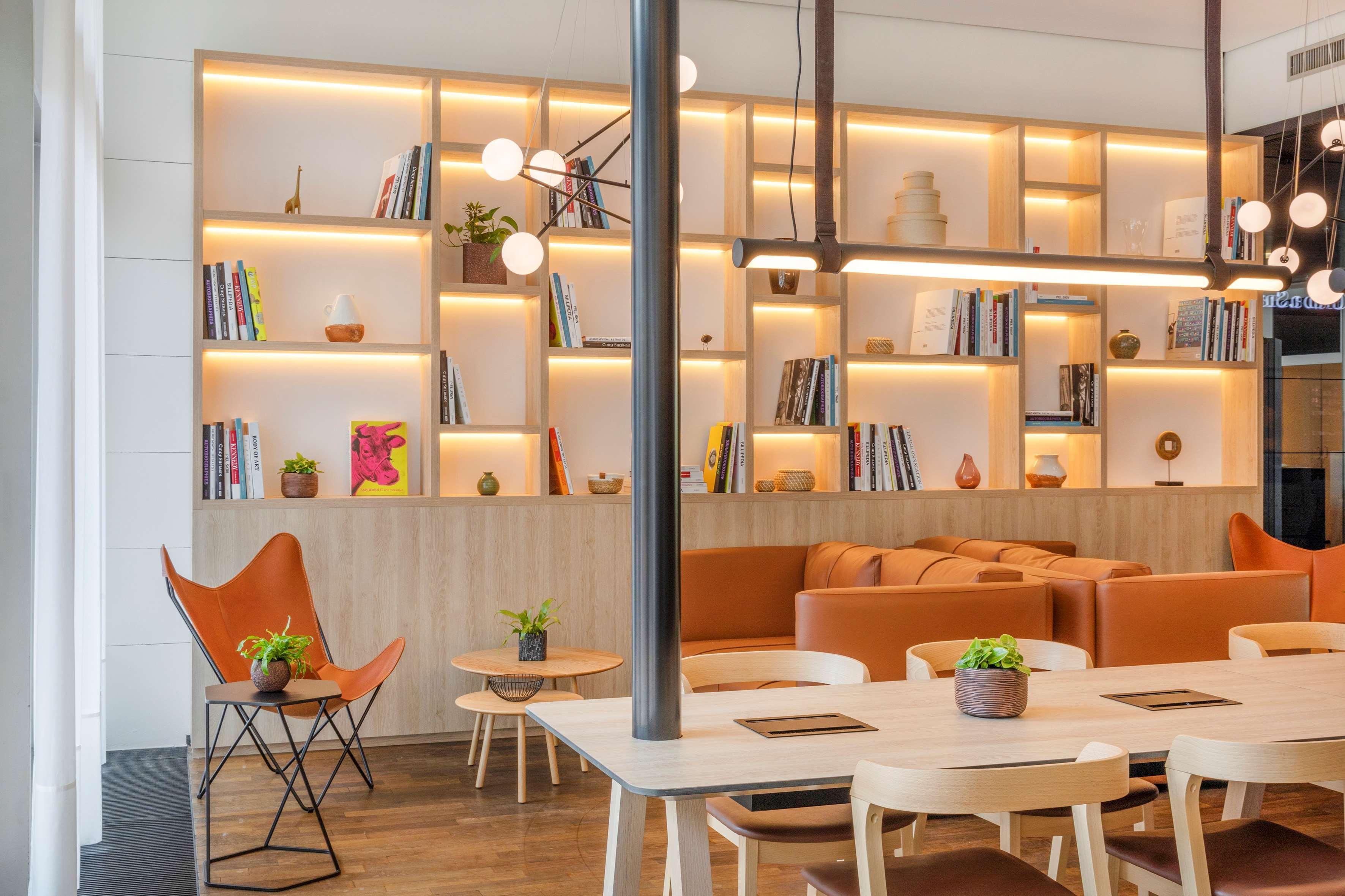 Innside By Melia Duesseldorf Seestern Екстериор снимка