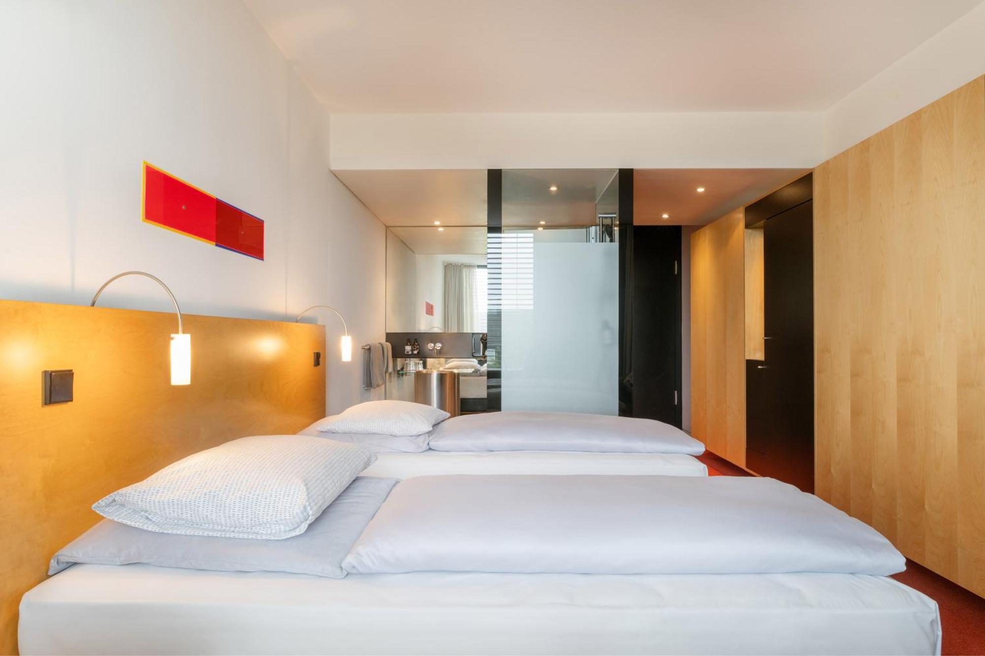 Innside By Melia Duesseldorf Seestern Екстериор снимка