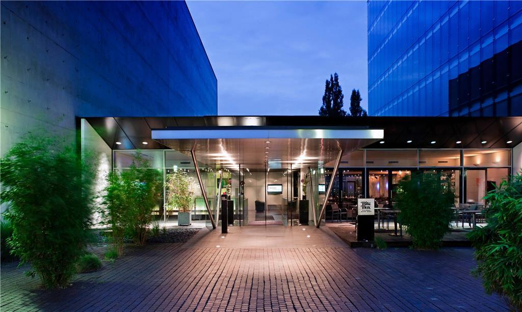Innside By Melia Duesseldorf Seestern Екстериор снимка